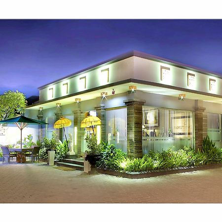 The Banyumas Villa Ντενπασάρ Εξωτερικό φωτογραφία